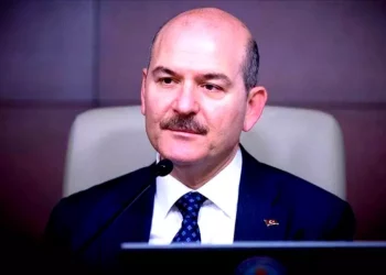 Depremlerde hayatını kaybeden 1619 kişinin kimliği tespit edilmeye çalışılıyor