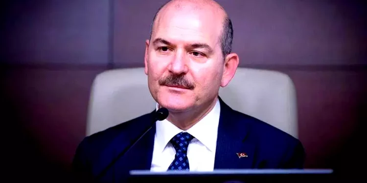 Depremlerde hayatını kaybeden 1619 kişinin kimliği tespit edilmeye çalışılıyor