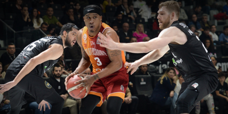 Derbide kazanan Beşiktaş Emlakjet