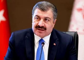 Fahrettin Koca “Deprem bölgesinde salgın hastalık yok.”