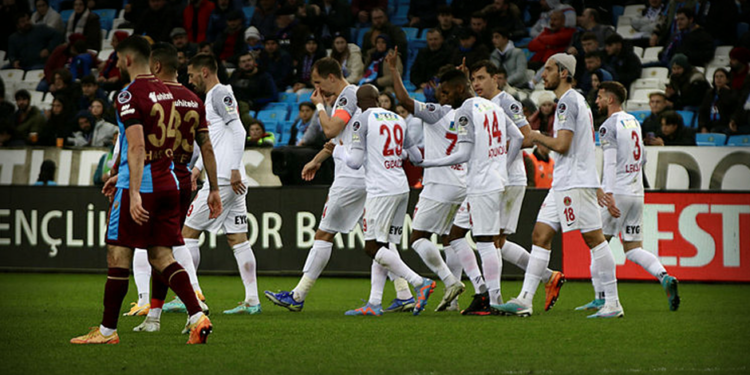 Trabzonspor’a Ümraniyespor çelmesi