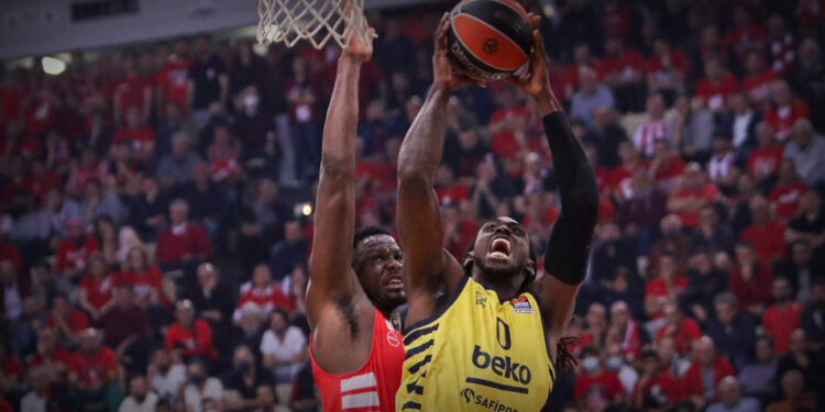Fenerbahçe Beko deplasmanda Olympiakos’a mağlup oldu