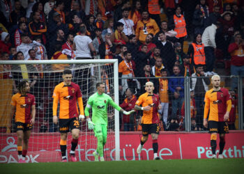 Galatasaray, Gümrük’ten geçemedi