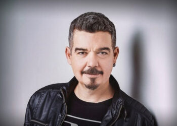 Beyin kanaması geçiren gazeteci ve oyuncu Tolga Akyıldız hayatını kaybetti