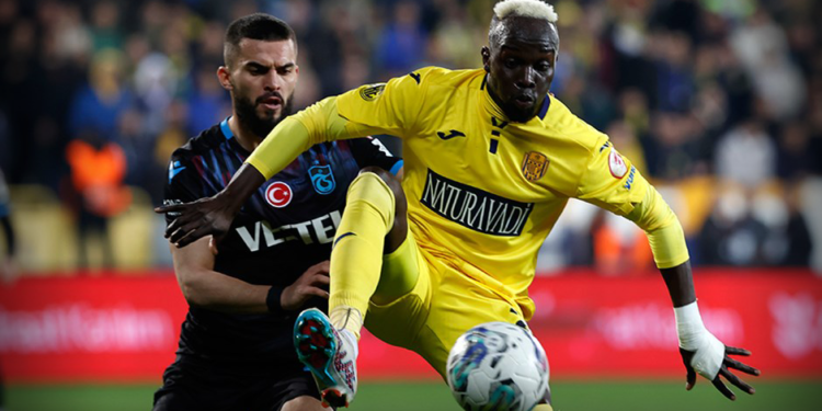 MKE Ankaragücü 3 golle Türkiye Kupası’nda yarı finale yükseldi