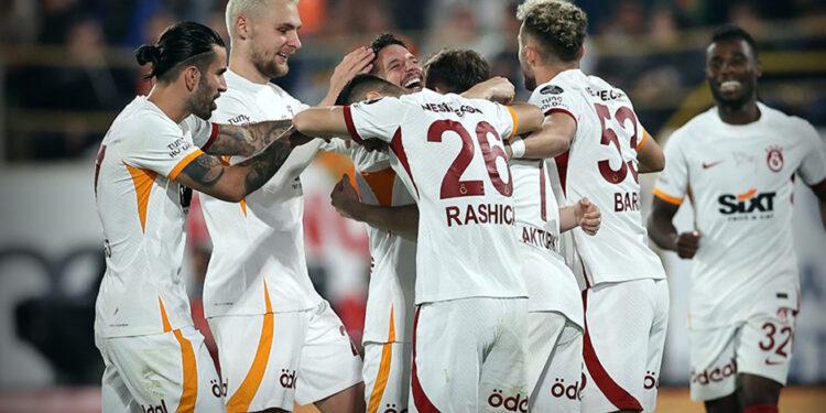 Süper Lig’de Galatasaray deplasmanda Alanyaspor’u 4 golle geçti