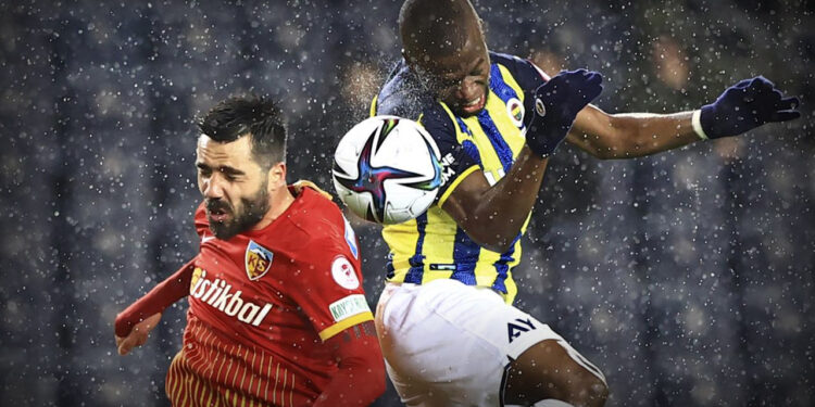 Türkiye Kupası’nda Fenerbahçe sahasında Kayserispor’u konuk edecek