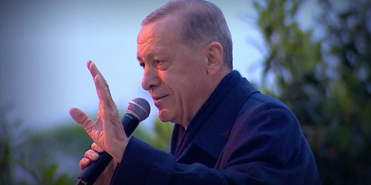 Recep Tayyip Erdoğan tekrar cumhurbaşkanı seçildi