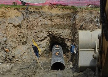 Antalya Büyükşehir Belediyesi ASAT Genel Müdürlüğü Alanya’nın Büyükhasbahçe, Fığla ve Hacet Mahalleleri’nin içme suyu çizgilerini yeniliyor.