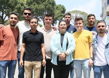 Aydın Büyükşehir Belediye Lideri Hasret Çerçioğlu Kuyucak Pazarı’nı Ziyaret Etti