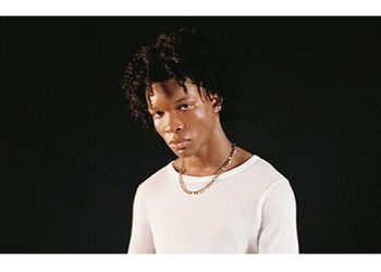 D4vd’nin Merakla Beklenen Birinci EP’si Yayında: “Petals To Thorns”