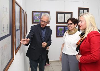 Küçüklerden bildiri dolu çizgiler