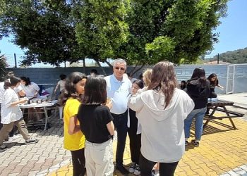 Lider Topaloğlu kermese katıldı