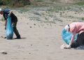 Uzunkum Kıyısı’nda kıyı paklığı yapıldı