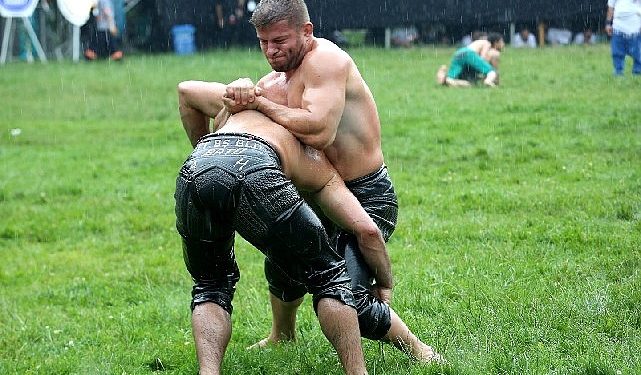 61 Çalı Güreşleri’nin Başpehlivanı İsmail Koç