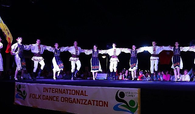 8. Halk Dansları Şenliği coşkuyla sona erdi