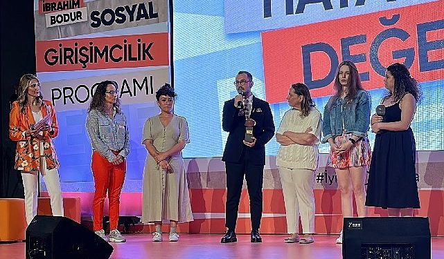Afet Dayanışması Mentorluk Programı’na İş Birliği Mükafatı