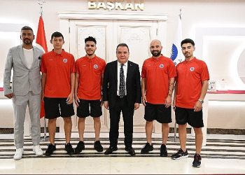 Ayak Tenis grubu Türkiye Şampiyonasına gidiyor