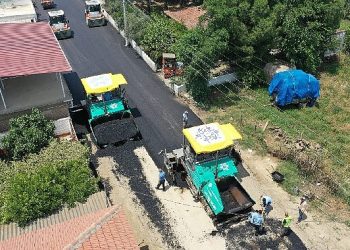 Aydın Büyükşehir Belediyesi Çine Kahraman Mahallesi yolunu yeniliyor