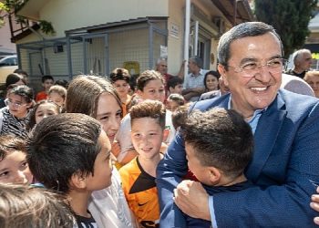 Batur: Çocuklar daha hoş bir dünyada yaşamayı hak ediyor