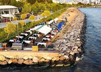 Bayraklı’nın toplumsal tesisleri konuklarını bekliyor