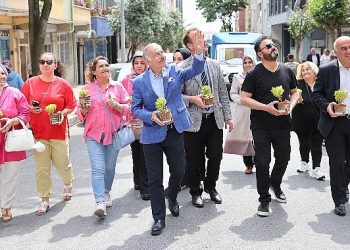 Bayrampaşa buram buram fesleğen kokuyor