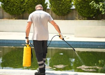 beylikdüzü’nde ilaçlama çalışmaları sürüyor
