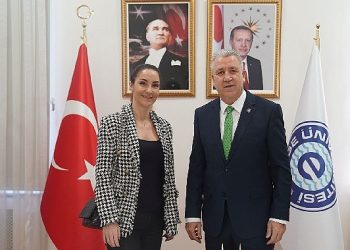 Bu proje ile geri dönüşümlü giysilerin özellikleri üretim öncesinde tahminlenecek