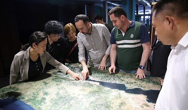 Çinli heyet, zelzele çalışmaları için Kocaeli’ye geldi