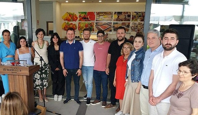 ÇYDD’DEN Lider devecilere teşekkür plaketi