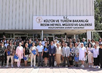 DEÜ’lü mezunların bitirme projeleri standa dönüştü