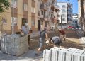 Edremit’te sokaklar parke taşlar ile örülüyor