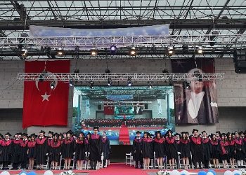 Egeli 362 genç tabip sıhhat ordusuna uğurlandı