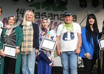 Enginar cennetinde renkli şenlik