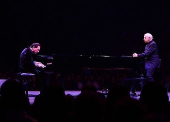 ENKA Sanat’ın İki Daimi Sanatkarı Tıpkı Sahnede: Fazıl Say & Genco Erkal