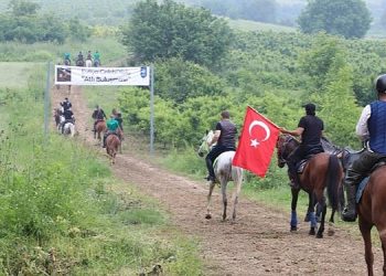 Evliya Çelebi Yolu 350 Yıl Sonra Atlarla Yine Keşfedildi