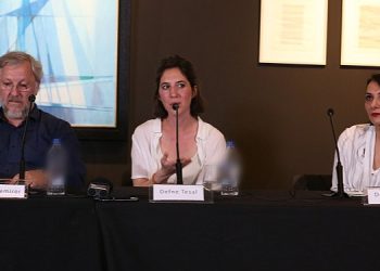 Farklı iki anlayışı buluşturan sergiyi anlattılar