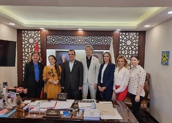 Güzel Parti Vilayet Lideri Bezircilioğlu’ndan İzmir Kızılay’a Kurban bağışı