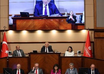 İstanbul Büyükşehir Belediye Meclisi, artan maliyetler ve enflasyon nedeniyle su fiyatlarında güncellemeye gitti