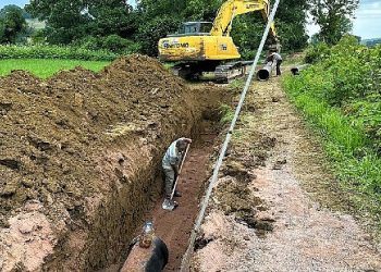 İsu toramanlar Gölet’inde yeni sulama çizgisi yapıyor