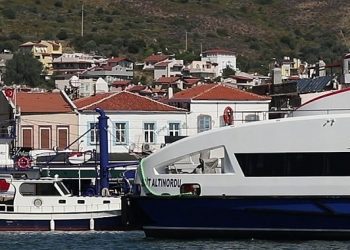 İZDENİZ’de yaz seferleri başlıyor