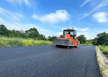 İzmit köy yolları kent merkezini aratmıyor