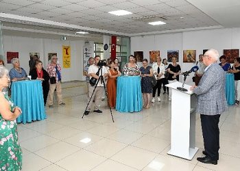 Karabağlar Belediyesi’nde “Ateşe Dönenler” Standı