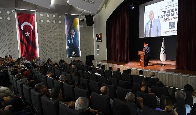 Karabağlar Belediyesi’nde bayramlaşma sevinci