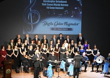Karabağlar TSM Korosu’ndan “yaza merhaba” konseri