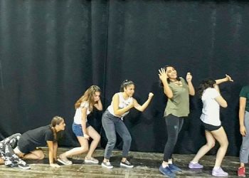 Karşıyaka Belediye Tiyatrosu yaz kursu kayıtları başladı!