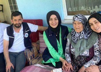 Kartepeli Havva Kara 89.Yaşına Alo Evlat İle Girdi