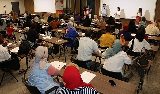 Kocaeli Büyükşehir’in ‘Mutlu Kent Okulları’ başladı