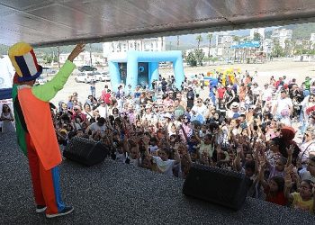 Kumlucalı çocuklar şenlikte buluştu