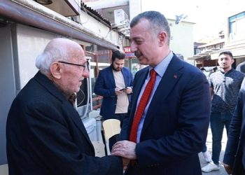 Lider Büyükakın, Kandıra’da esnafı ziyaret etti